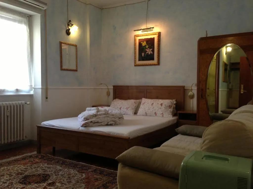 Hotel Aga Guesthouse Rome