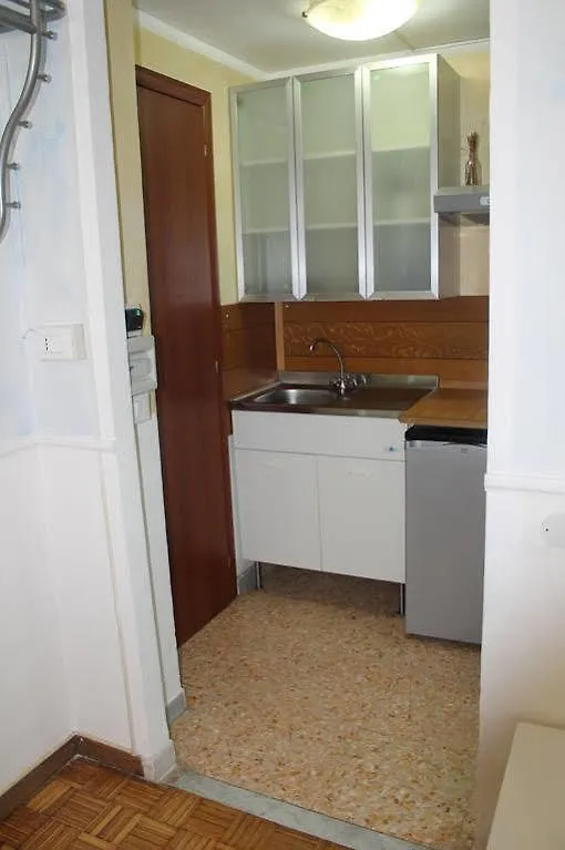 Aga Guesthouse Rome Hotel