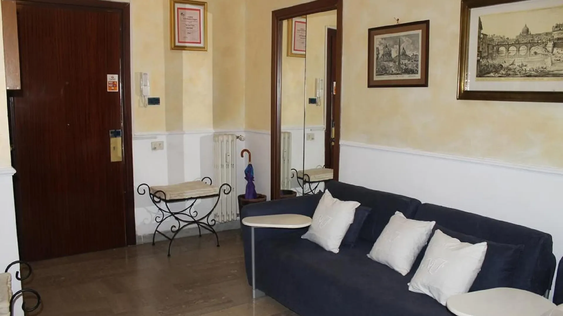 Aga Guesthouse Rome 2*,  Italy